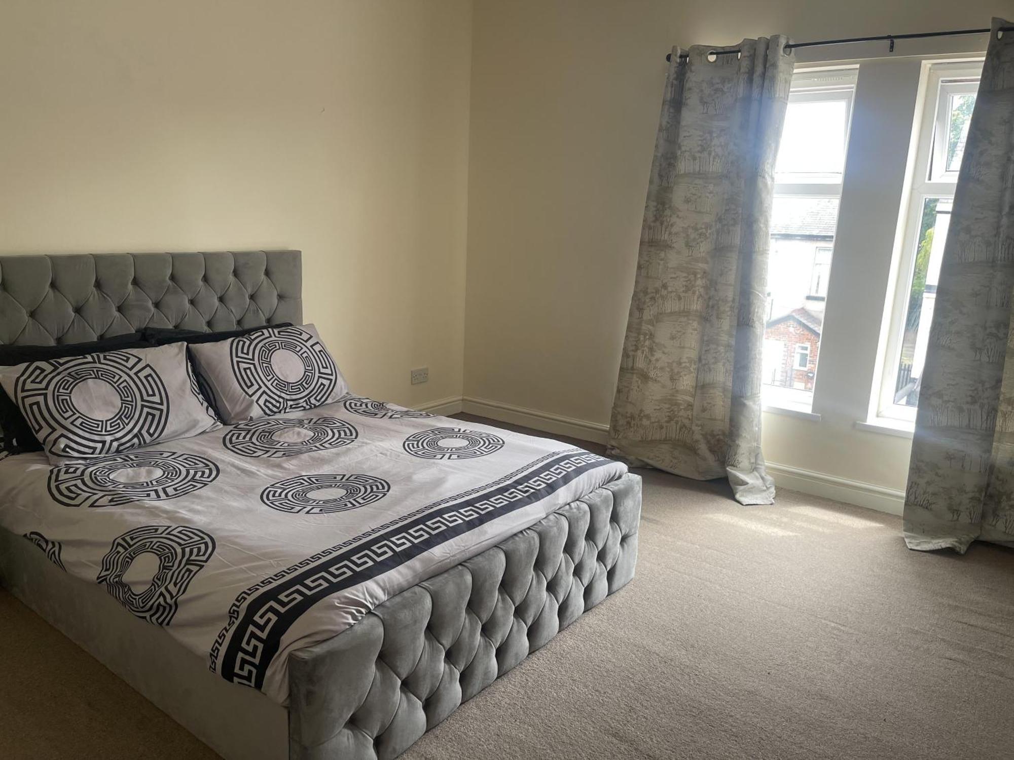 Stylish 1-Bed Apt - Sleeps 4 - Parking - Wifi Manchester Exterior foto