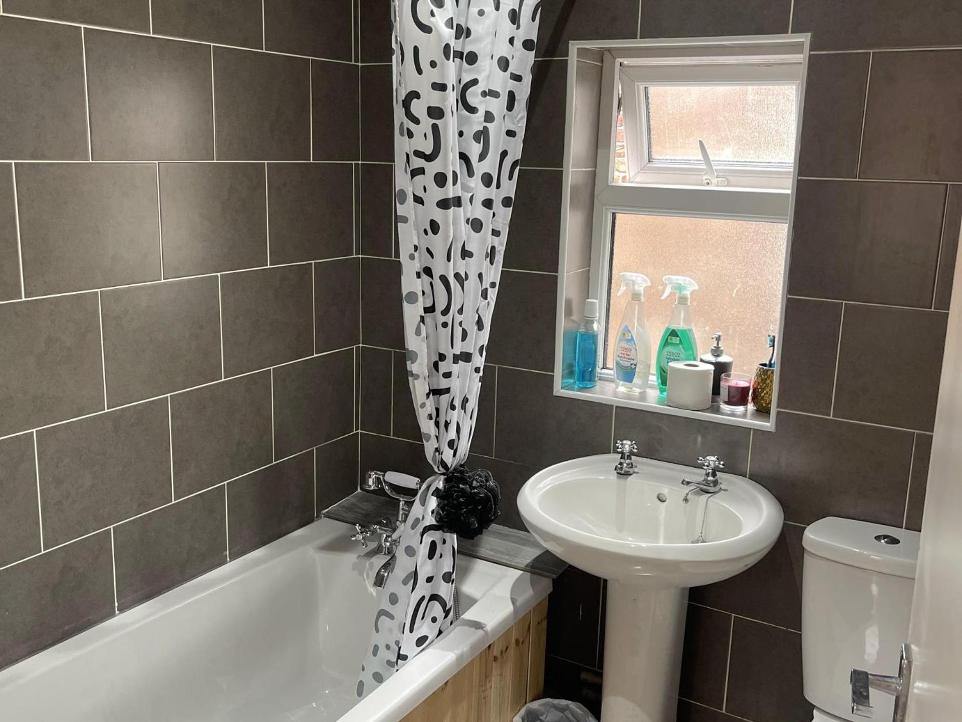 Stylish 1-Bed Apt - Sleeps 4 - Parking - Wifi Manchester Exterior foto